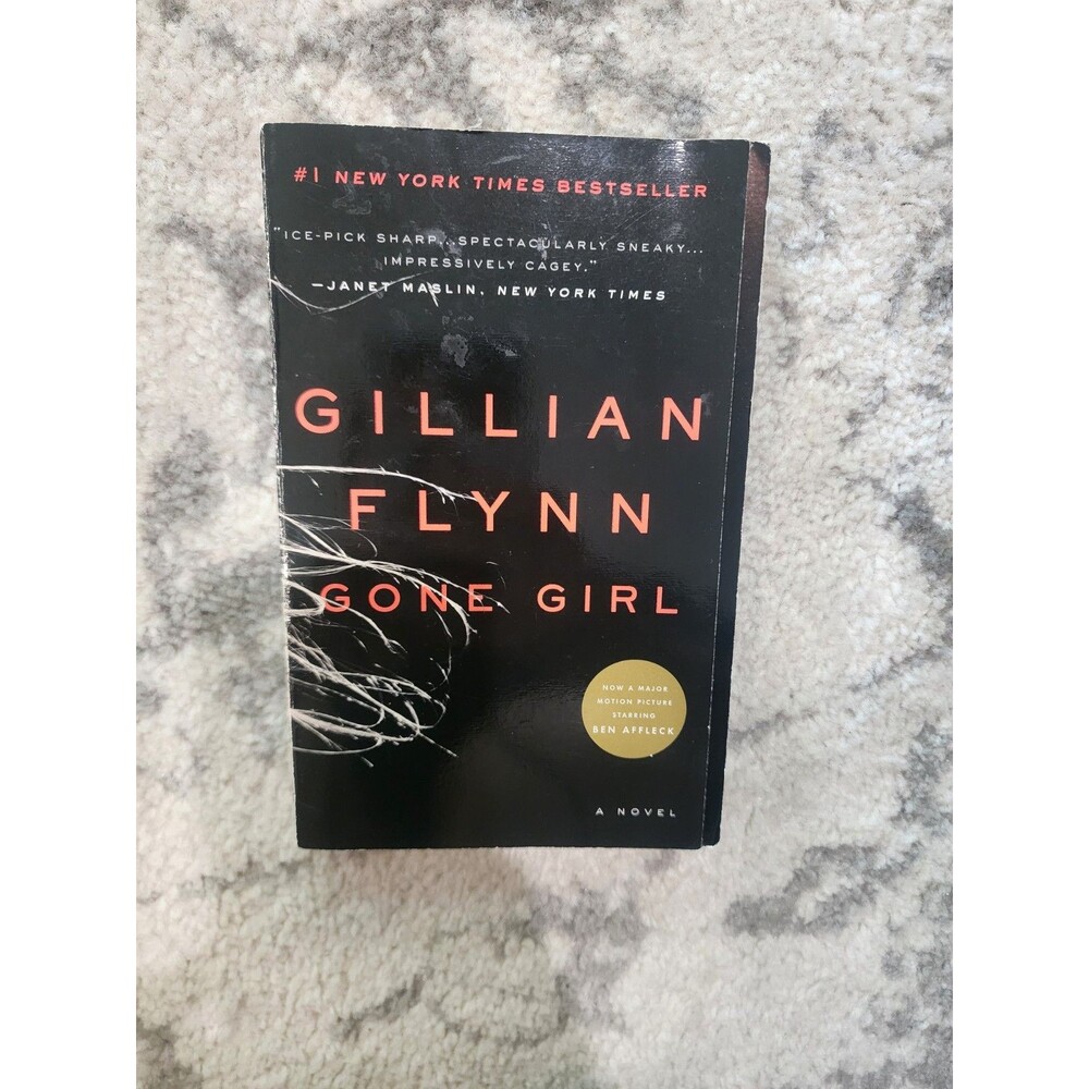 Gone Girl - Paperback By Flynn, Gillian - VERY GOOD